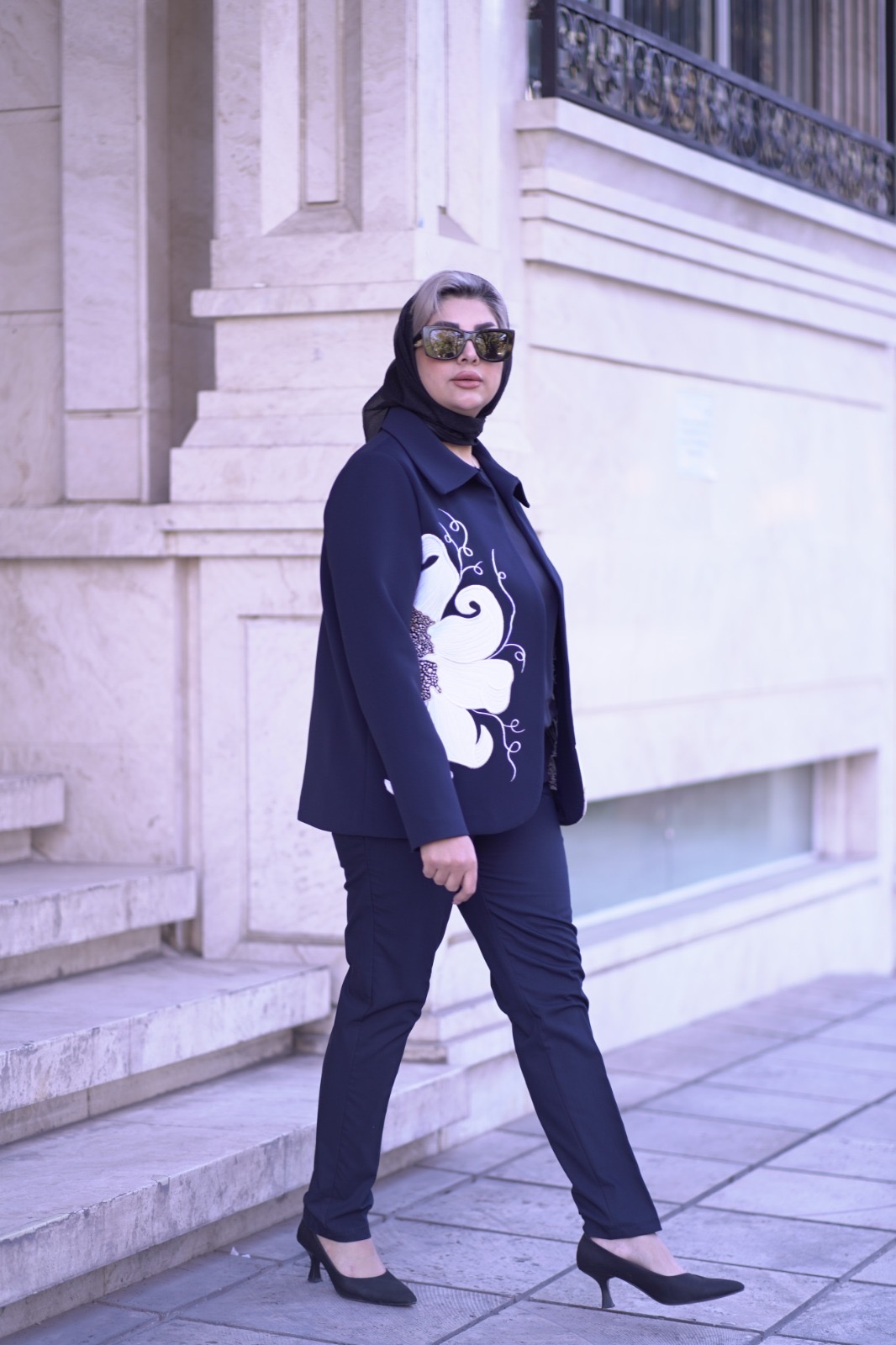 مانتو کتی گلدوزی شده و تکه دوزی شده با پارچه مخمل